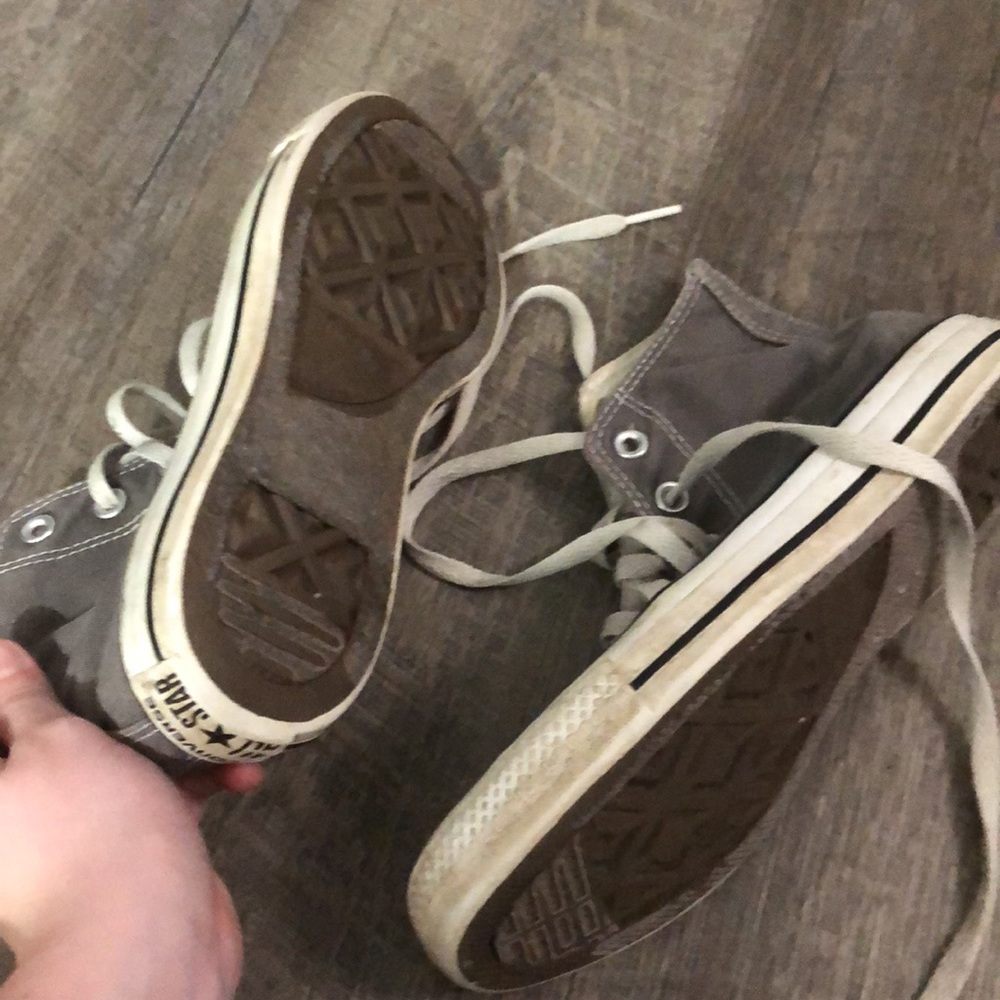 Grey converse - Picture 3 of 3
